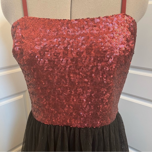 Dress the Population Kady Dress in Merlot NWT Size Medium - Picture 2 of 7